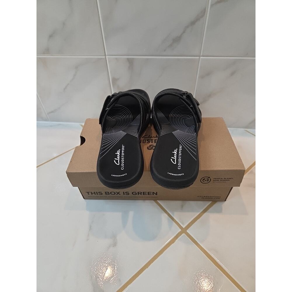 Clarks Breezey Eve Black 2-Strap Sandal Women's sizes US 7.0 - Picture 4 of 6
